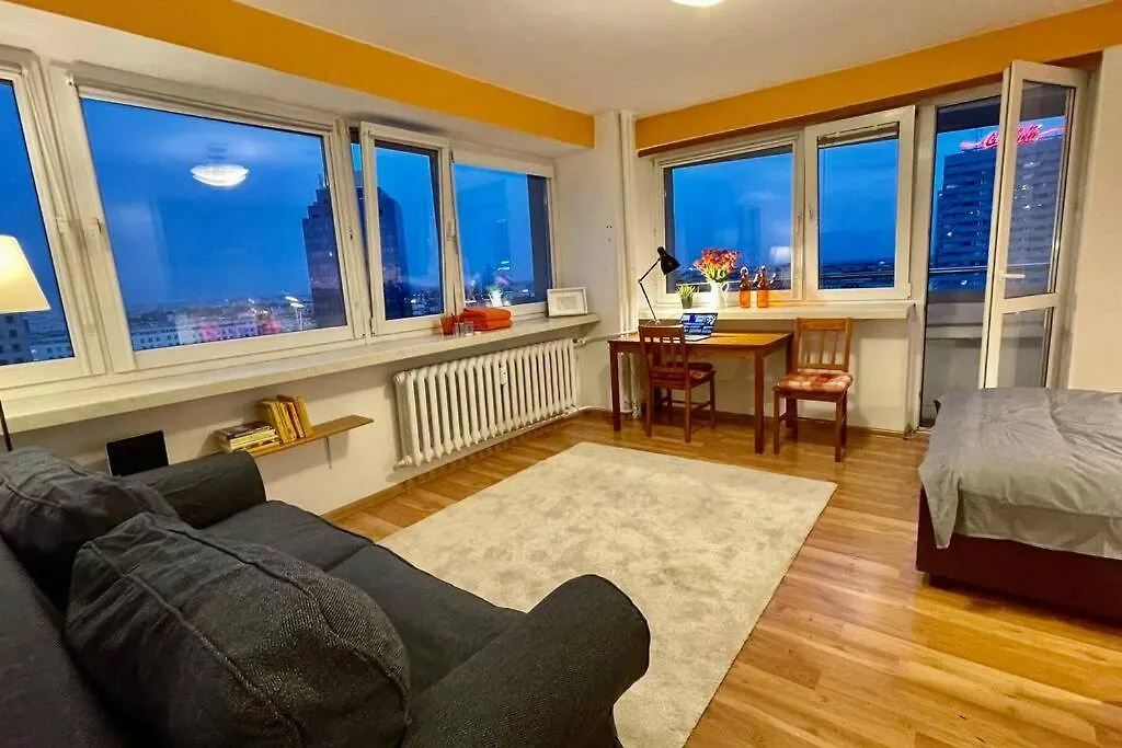 Orange Metro Fast Wifi 1Gbs Big Tv Hbo Appletv Apartment Warsaw