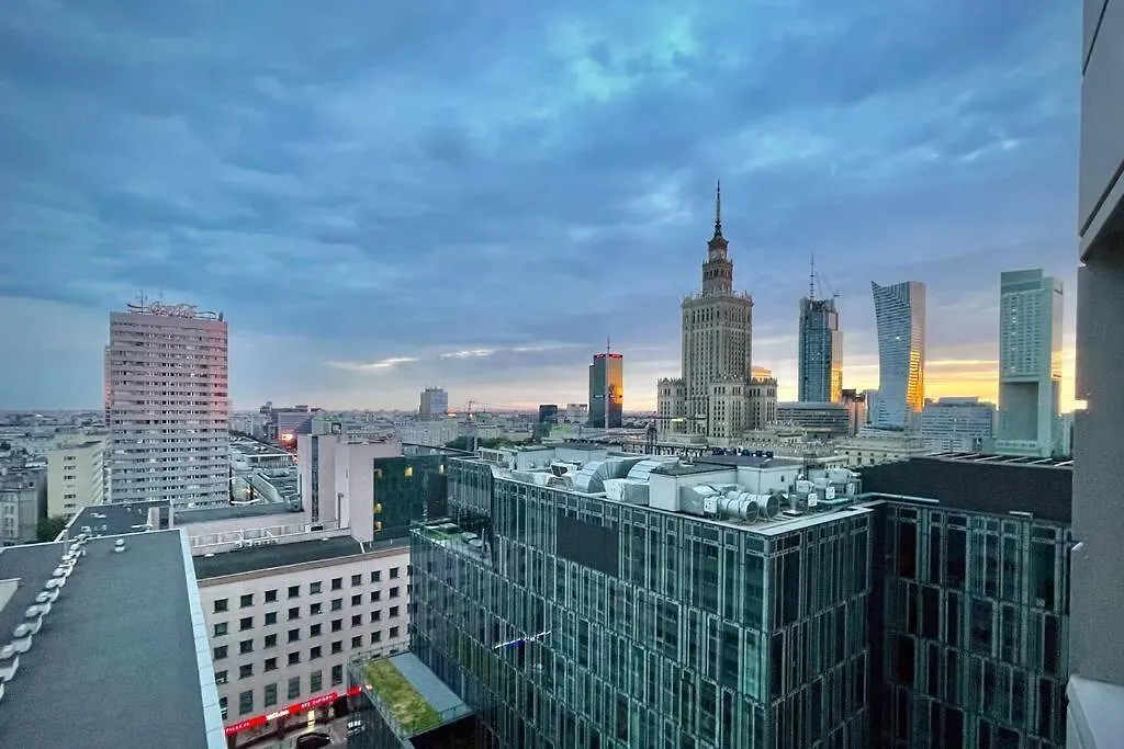 Orange Metro Fast Wifi 1Gbs Big Tv Hbo Appletv Apartment Warsaw Poland