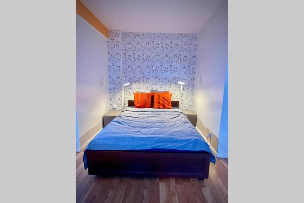 Orange Metro Fast Wifi 1Gbs Big Tv Hbo Appletv Apartment Warsaw