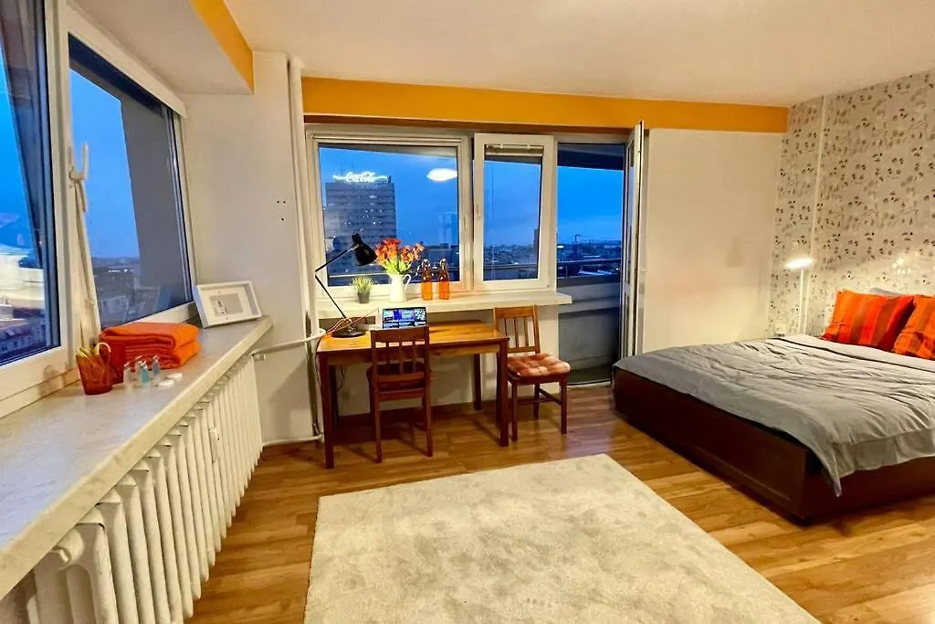 Orange Metro Fast Wifi 1Gbs Big Tv Hbo Appletv Apartment Warsaw